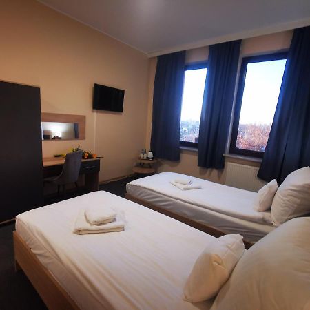 Fort Hotel Warszawa Eksteriør bilde