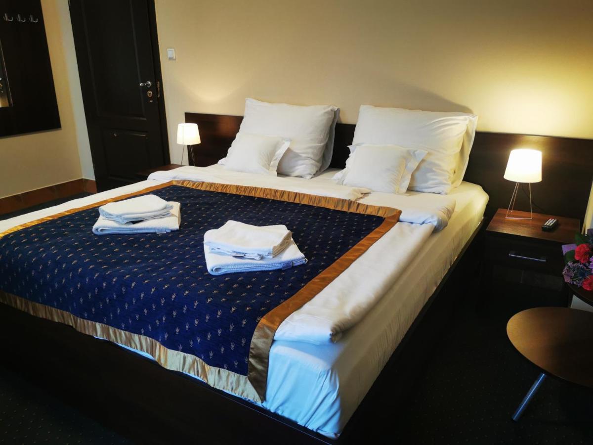 Fort Hotel Warszawa Eksteriør bilde