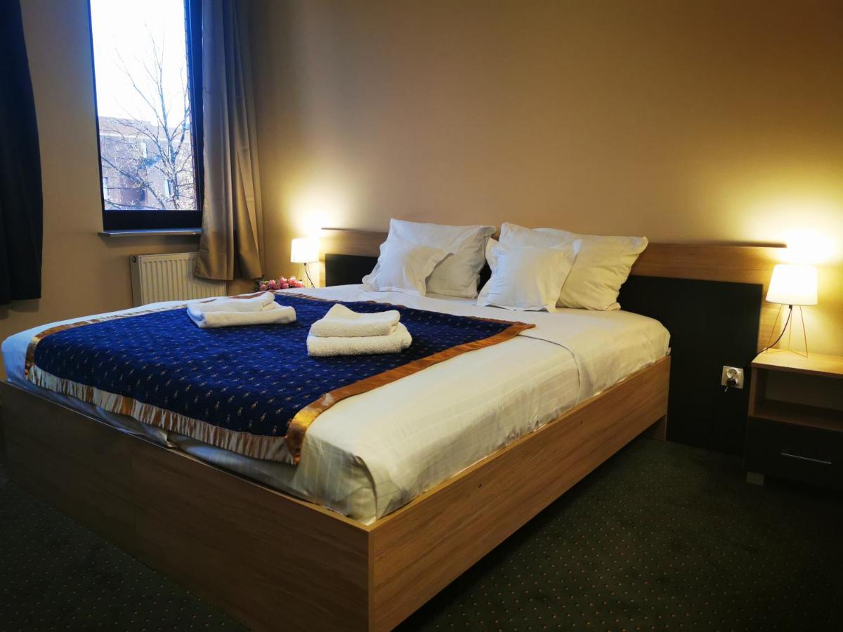 Fort Hotel Warszawa Eksteriør bilde
