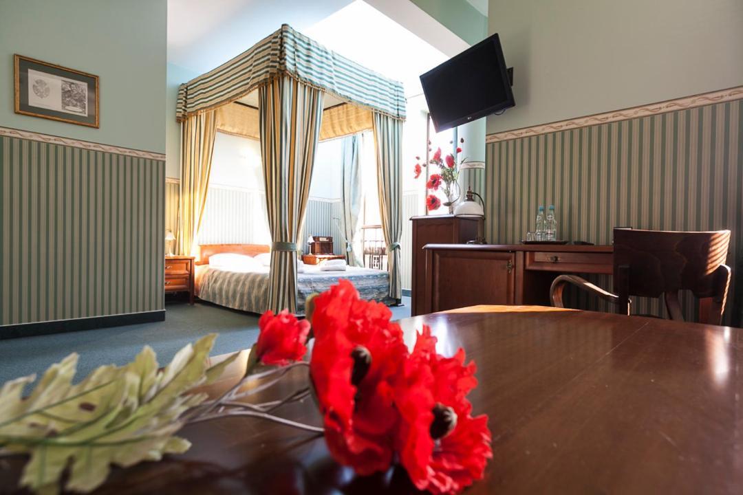 Fort Hotel Warszawa Eksteriør bilde