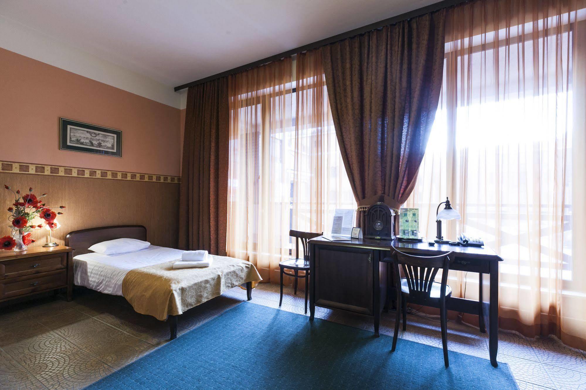 Fort Hotel Warszawa Eksteriør bilde